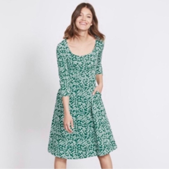 EUC Boden Fit and Flare Jersey Knit Julianna Ponte
Cotton Blend Dress Polka Dot - Picture 5 of 7